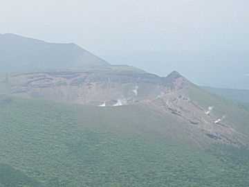 初夏の韓国岳から見た霧島の山、F10号、佐原聖春 初夏の韓国岳から見た霧島の山、F10号、佐原聖春 初夏の